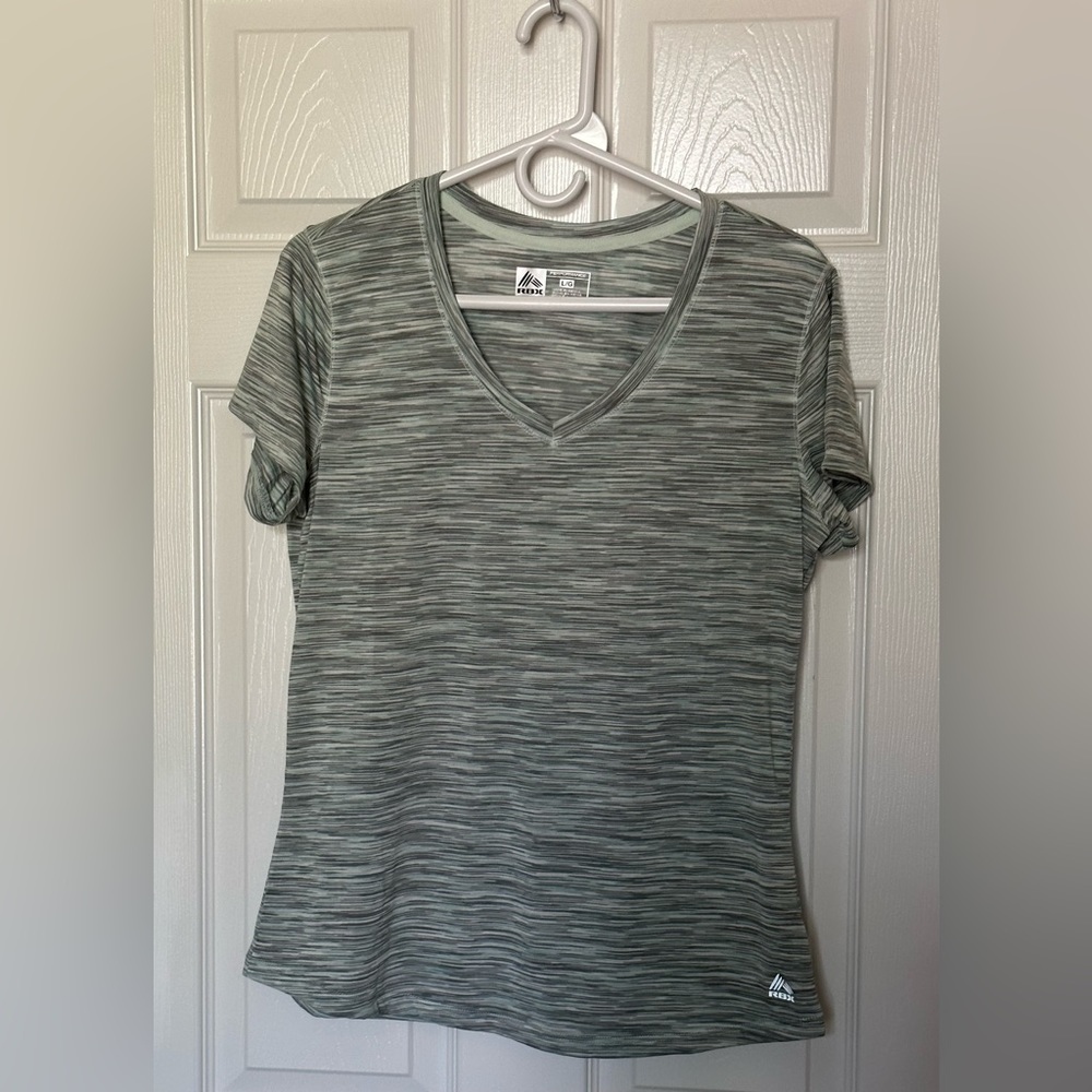 RBX v-neck short sleeve shirt